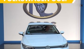 
									Volkswagen Golf lleno								