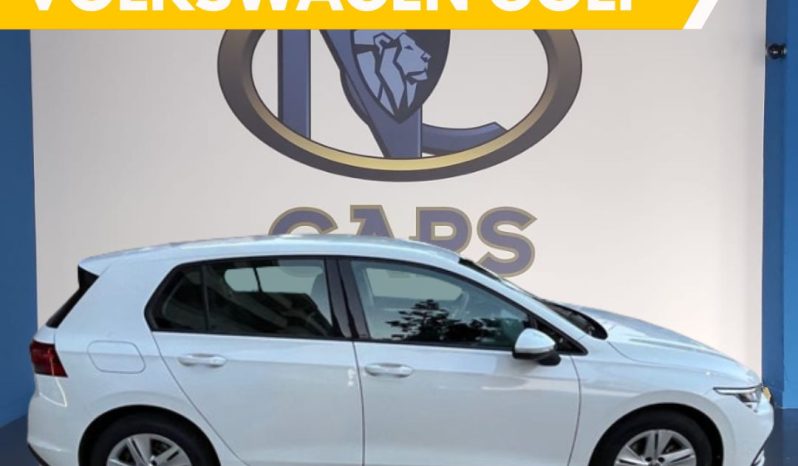 
								Volkswagen Golf lleno									