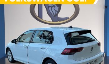 
									Volkswagen Golf lleno								