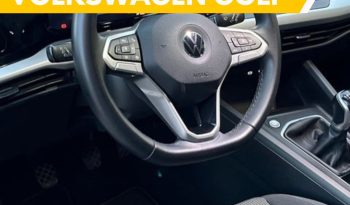 
									Volkswagen Golf lleno								