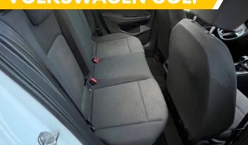 
									Volkswagen Golf lleno								
