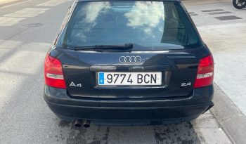 
									Audi A4 lleno								