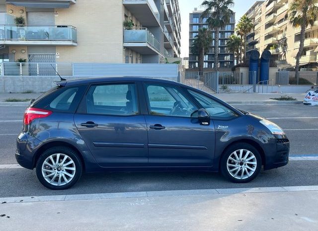 
								Citroen C4 Picasso 2009 lleno									