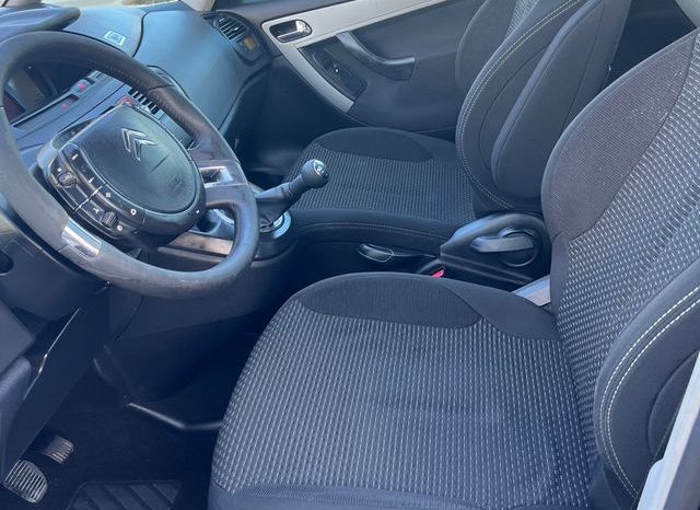 
								Citroen C4 Picasso 2009 lleno									