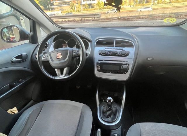 
								SEAT Altea XL 2010 lleno									