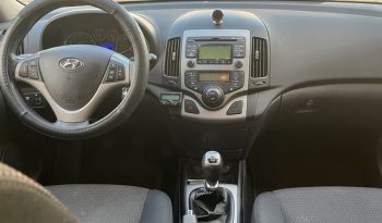 
									Hyundai i30 2011 lleno								