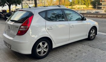 
									Hyundai i30 2011 lleno								