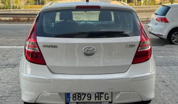 
									Hyundai i30 2011 lleno								