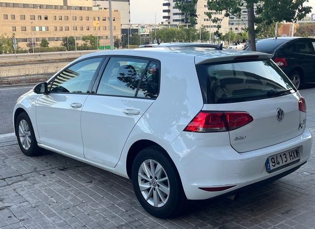 
								Volkswagen Golf 2014 lleno									