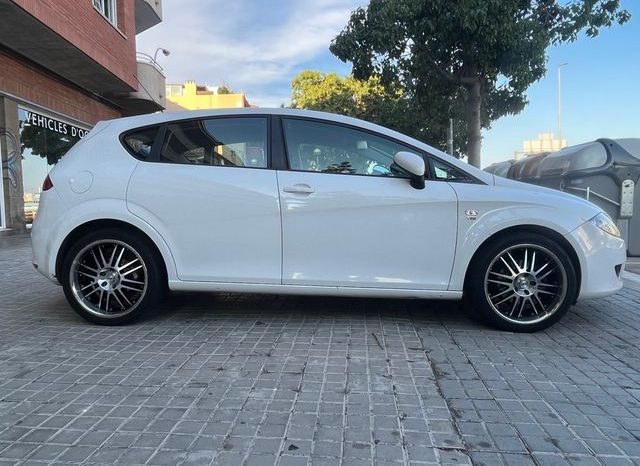 
								SEAT Leon 2007 lleno									