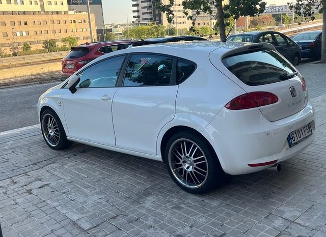 
								SEAT Leon 2007 lleno									