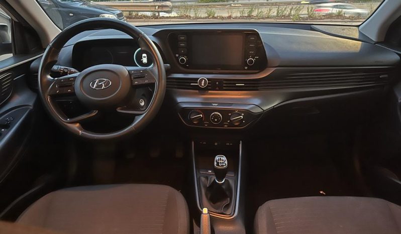 
								Hyundai i20 lleno									