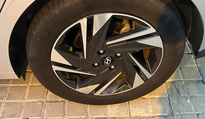 
								Hyundai i20 lleno									