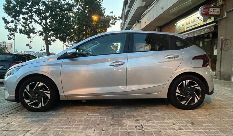 
								Hyundai i20 lleno									