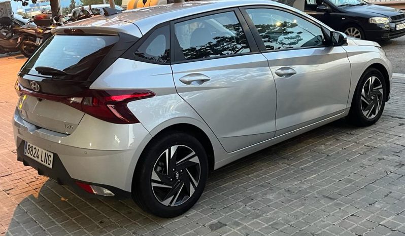 
								Hyundai i20 lleno									