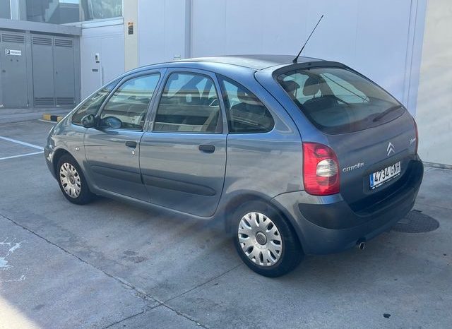 
								Citroen Xsara 2009 lleno									