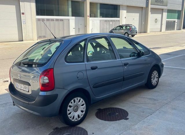 
								Citroen Xsara 2009 lleno									