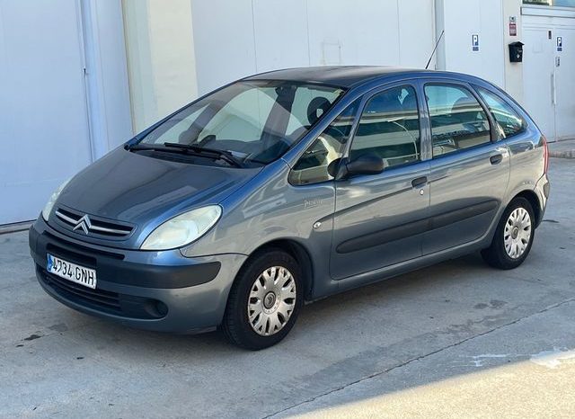 
								Citroen Xsara 2009 lleno									