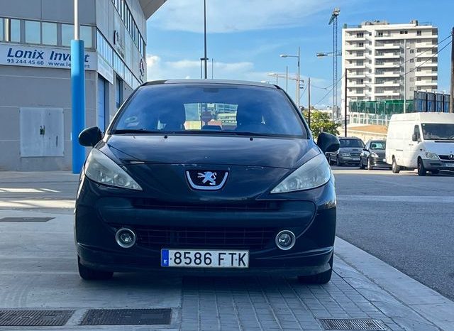 
								Peugeot 207 2007 lleno									
