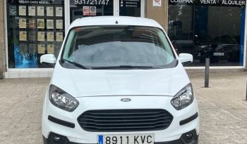 
									Ford Transit Courier 2019 lleno								