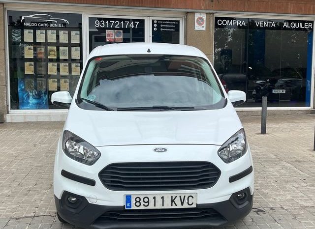 
								Ford Transit Courier 2019 lleno									