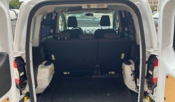 
									Ford Transit Courier 2019 lleno								