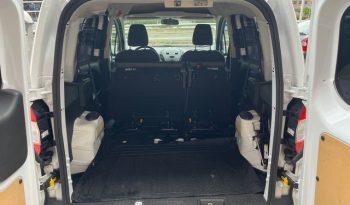
									Ford Transit Courier 2019 lleno								