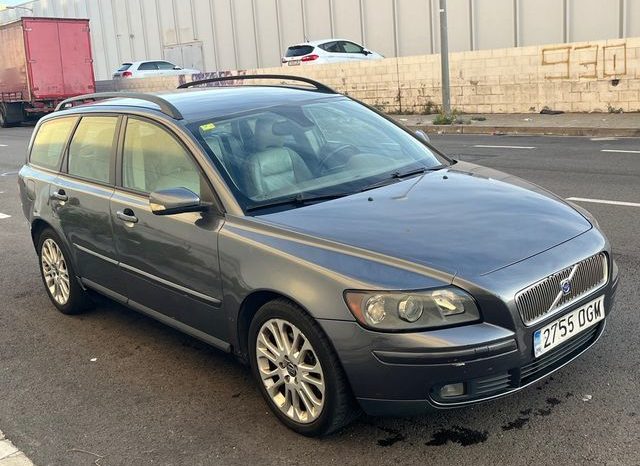 
								Volvo V50 2005 lleno									