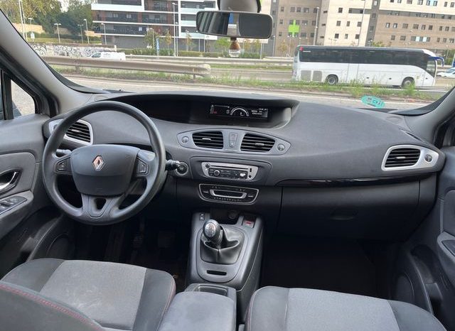 
								RENAULT SCENIC 2012 lleno									