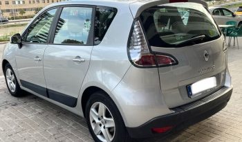 
									RENAULT SCENIC 2012 lleno								