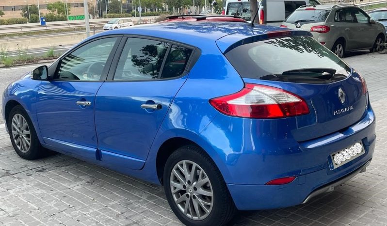 
								Renault Megane 2014 lleno									