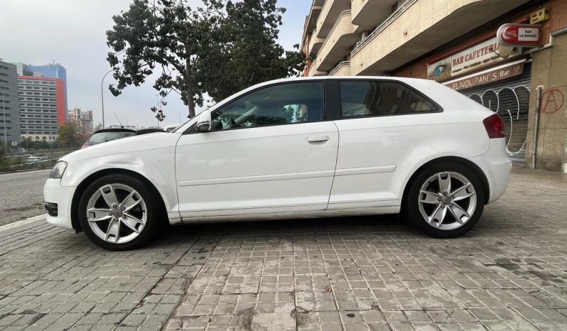 
								Audi A3 2010 lleno									
