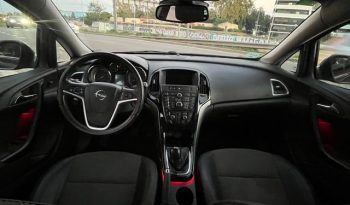 
									Opel Astra 2015 lleno								