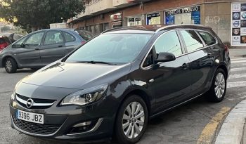 
									Opel Astra 2015 lleno								