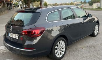 
									Opel Astra 2015 lleno								