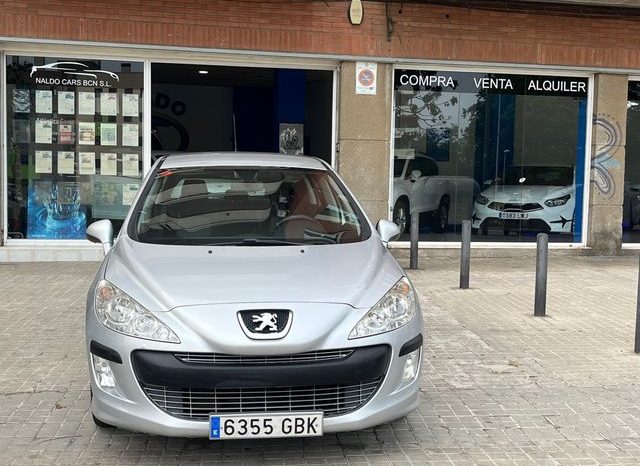 
								Peugeot 308 2008 lleno									