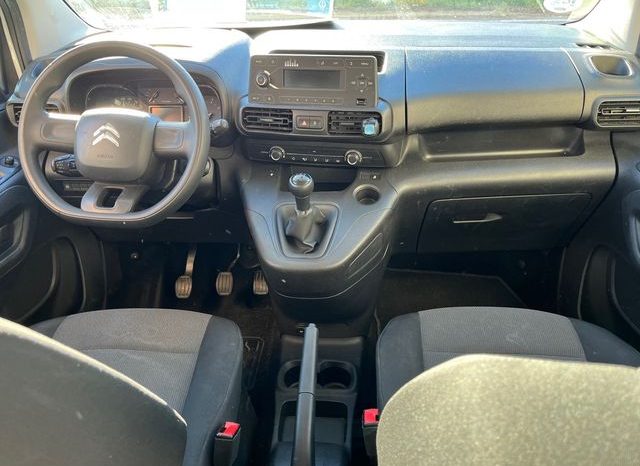 
								Citroen Berlingo 2019 lleno									