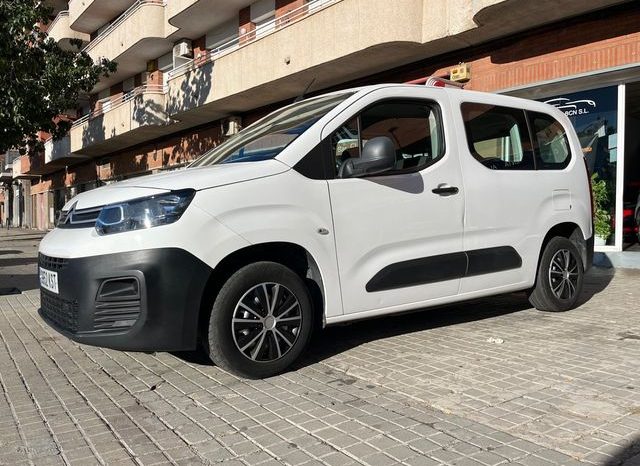 
								Citroen Berlingo 2019 lleno									