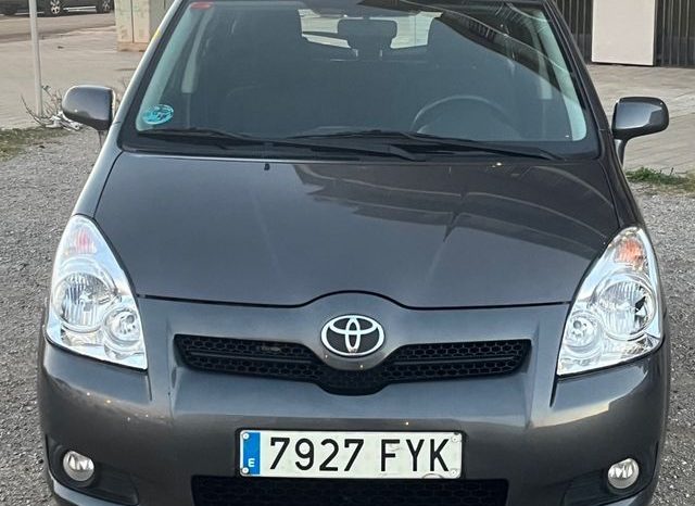 
								Toyota Corolla 2007 lleno									