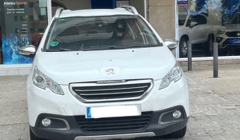 
									Peugeot 2008 2015 lleno								