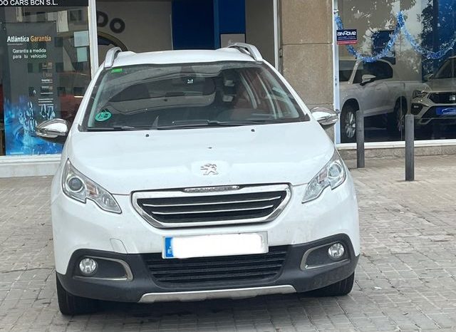 
								Peugeot 2008 2015 lleno									