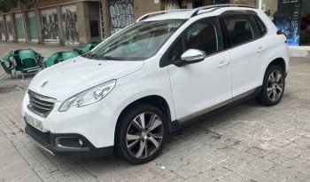 
									Peugeot 2008 2015 lleno								