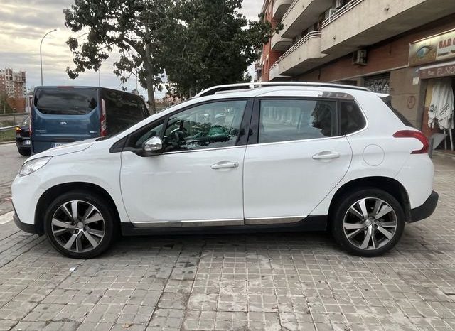
								Peugeot 2008 2015 lleno									