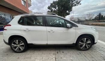 
									Peugeot 2008 2015 lleno								