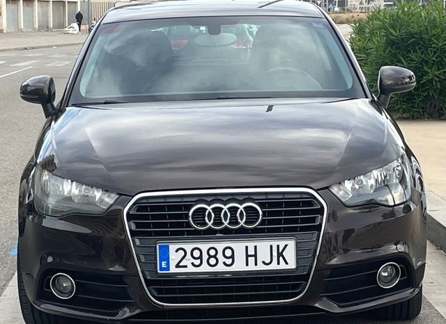 
								Audi A1 2012 lleno									