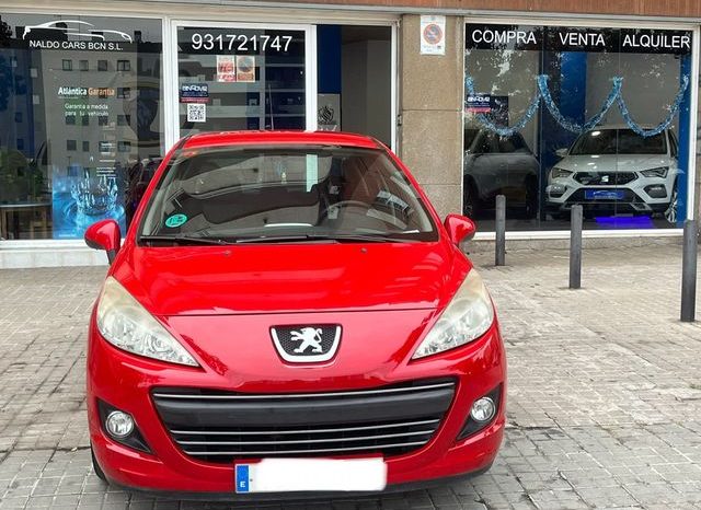 
								Peugeot 207 2010 lleno									