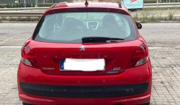 
									Peugeot 207 2010 lleno								