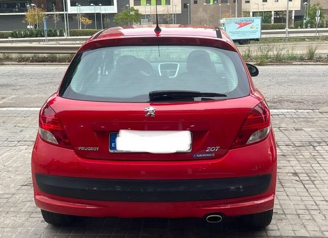 
								Peugeot 207 2010 lleno									