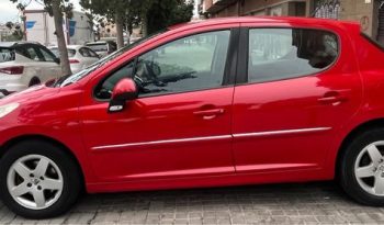 
									Peugeot 207 2010 lleno								