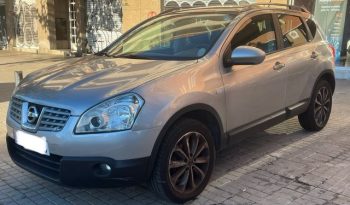 
									Nissan Qashqai 2010 lleno								